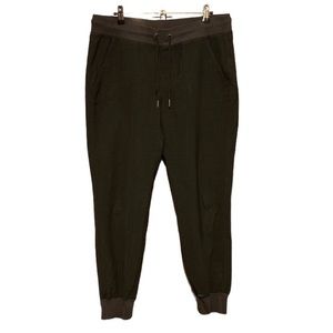 Athleta charcoal gray Wool blend joggers size 10